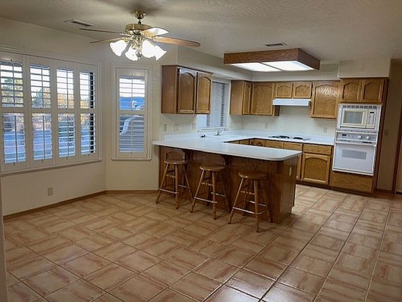 4th image of 1905 S Rancho Manana Cir