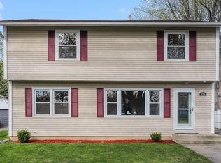 668 N Craig Pl, Lombard, IL 60148