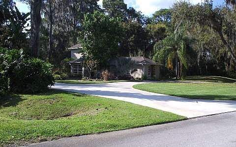 5th image of 515 Lakesedge Dr