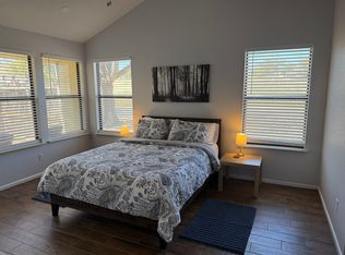 220 Riverhill Club Ln APT 16, Kerrville, TX 78028