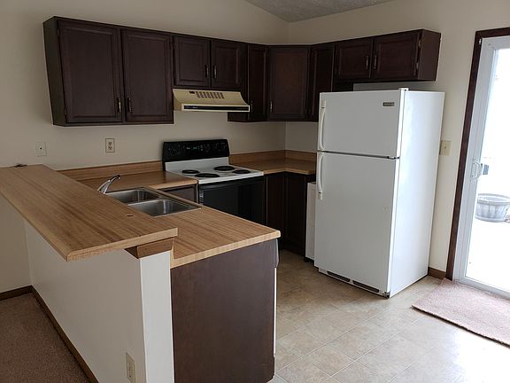 5th image of 147 Bevonne Ct