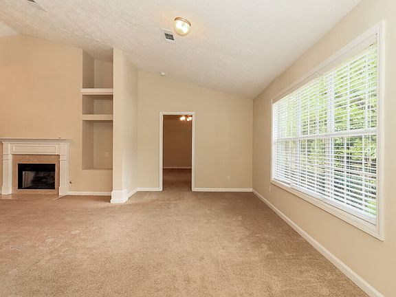 3rd image of 1678 Sylvia Ct