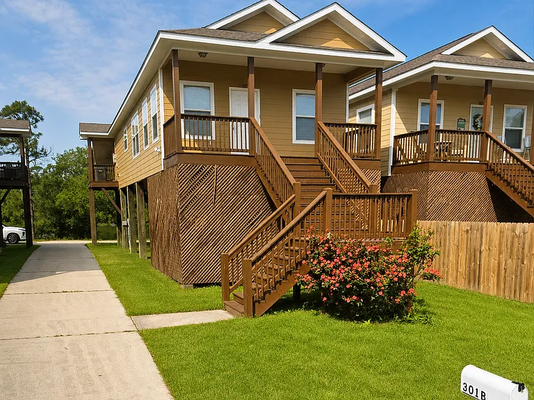 301 Lac Bleu Ave #B — Photo 24