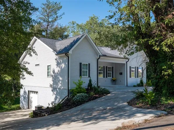 130 E Robin Rd, Elkin, NC 28621