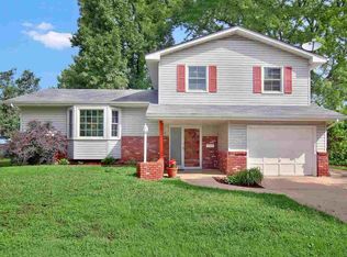 716 E Park Lane St, Derby, KS 67037