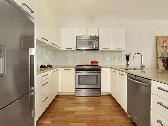 4th image of 272 Saint Marks Ave #3F