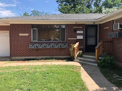 4105 Moorhead Ave Photo 1