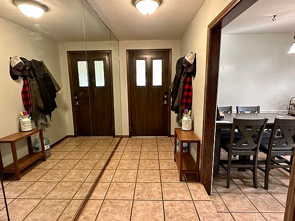 3rd image of 2410 Franklin Dr