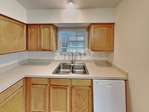 5th image of 4850 Marsh Harbor Dr