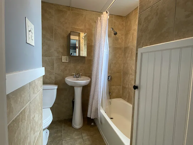 3 Emma St #2 — Photo 11