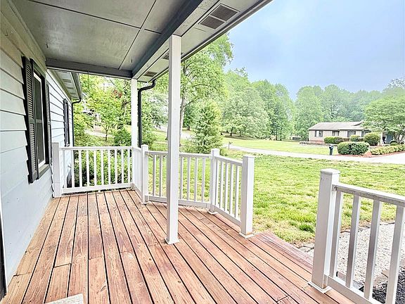 4th image of 1586 Kenlane Dr