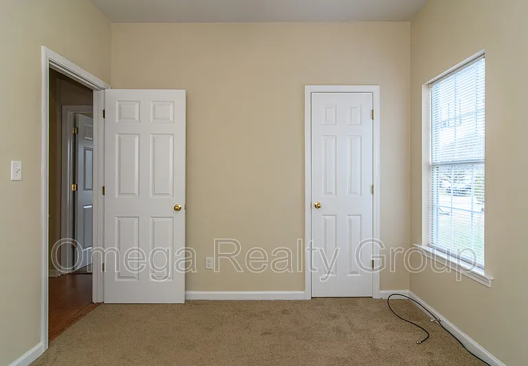 1030 Lexington Dr — Photo 26