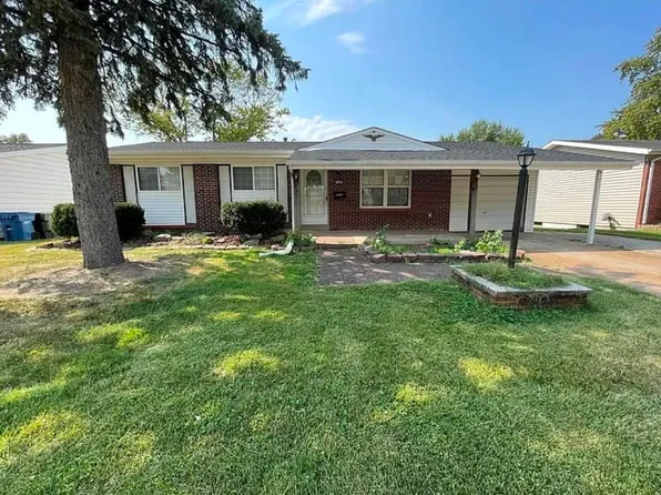 518 Candle Light Ln, Hazelwood, MO 63042