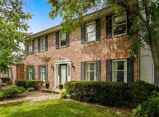 1902 Berrywood Ln, Bloomington, IL 61704