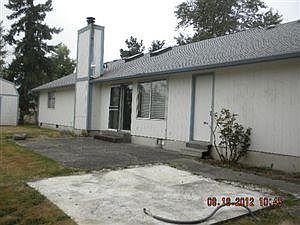 2nd image of 218 117th St E