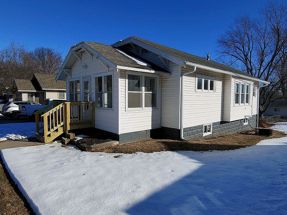 1st image of 412 N 16th St