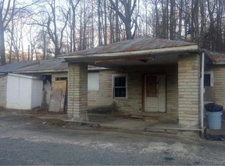 4719 Baux Mountain Rd, Winston Salem, NC 27105