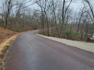 1784 S Lake Sherwood Dr, Marthasville, MO