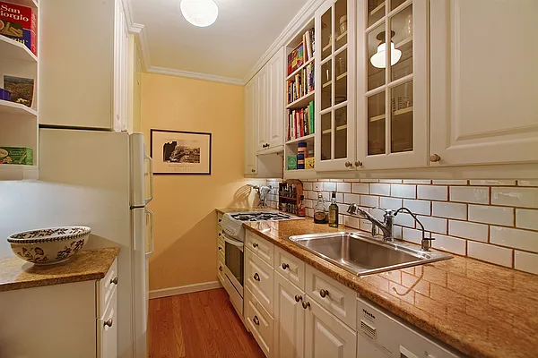 Sold by Corcoran | media 7