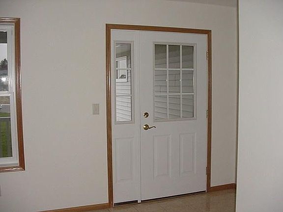 4th image of 1001 Spruce St