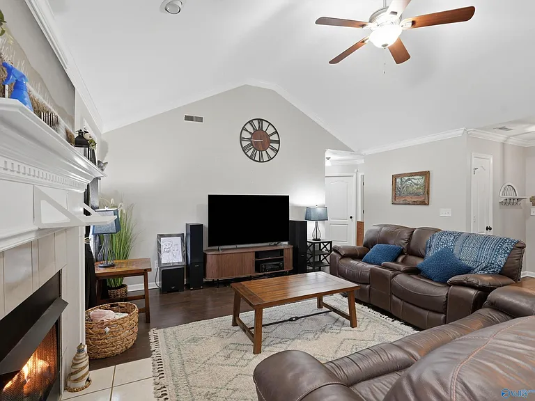 140 Poplar Green Ln — Photo 3