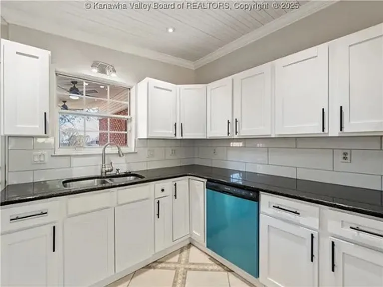 1501 Knob Rd — Photo 13