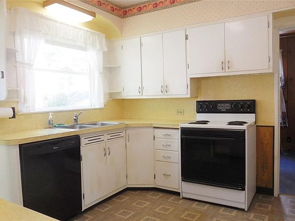 4th image of 7 Wildwood Ave