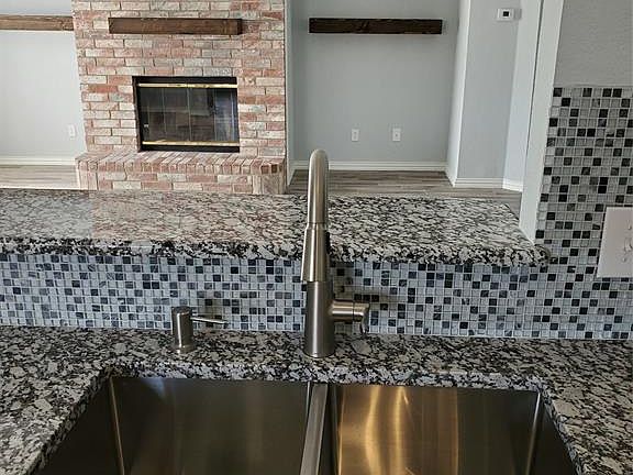 4th image of 1116 Wentwood Ct