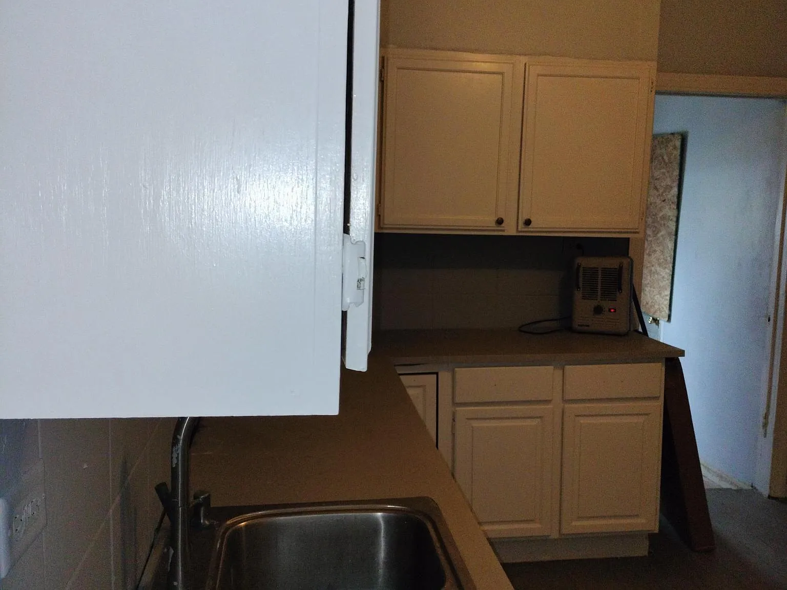 4 bed, 1800 sqft, $800 — Photo 3