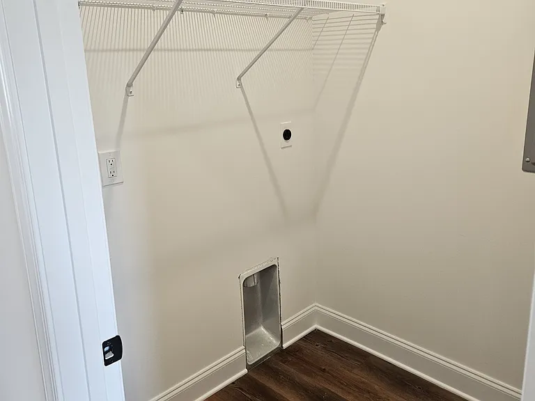 110 Aaron Pl #1-606 — Photo 8