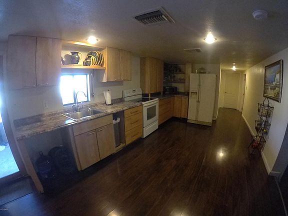 Open Kitchen