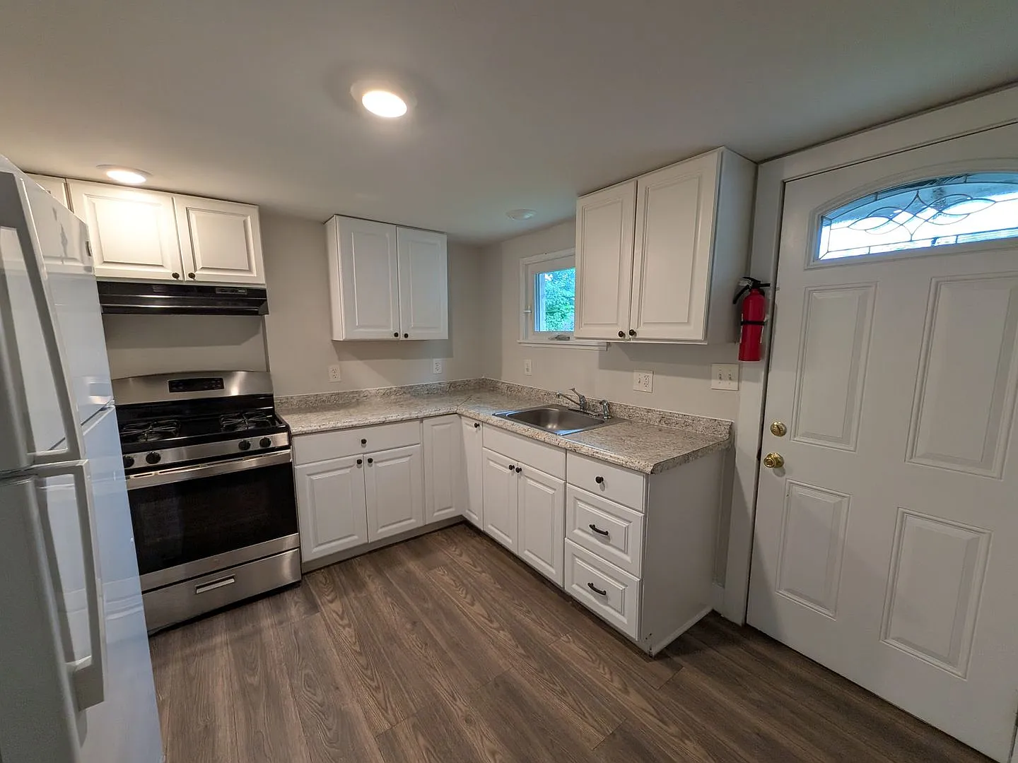 2 Bedroom Home for Rent — Photo 4