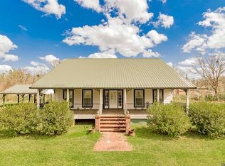 8463 Phillips Rd, Saint Amant, LA 70774