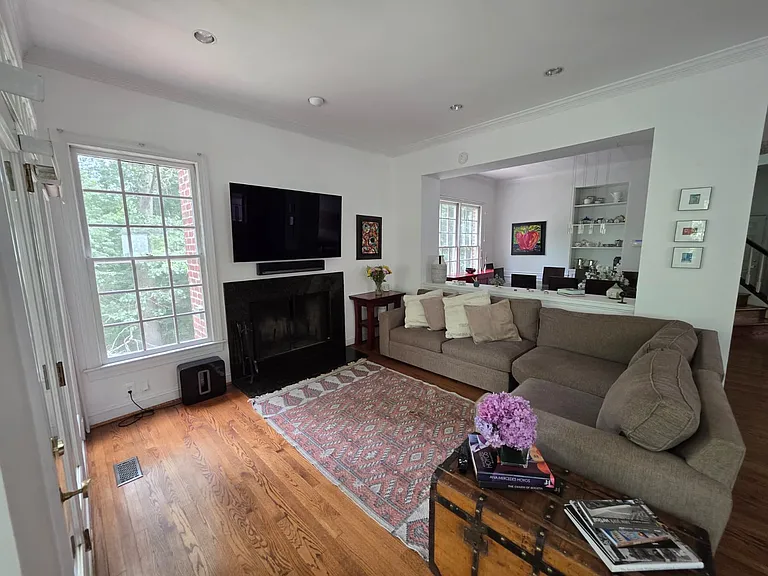 9202 Town Gate Ln — Photo 9