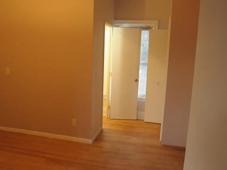 1001 Washtenaw Ave #1A — Photo 16