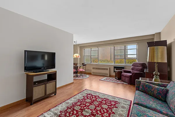 Sold by Remax Edge | media 1