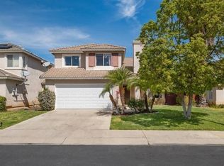 948 Harbor St, Corona, CA 92882