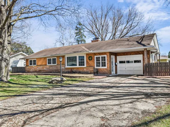 418 Labelle Ln, Monona, WI 53716