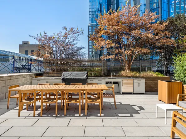 1 West End Avenue image 20 of 20