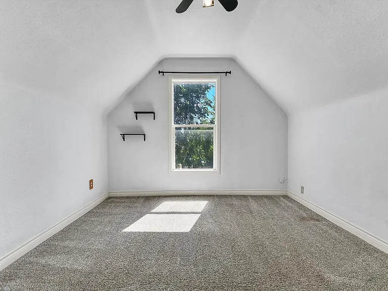 3418 N Humboldt St — Photo 14