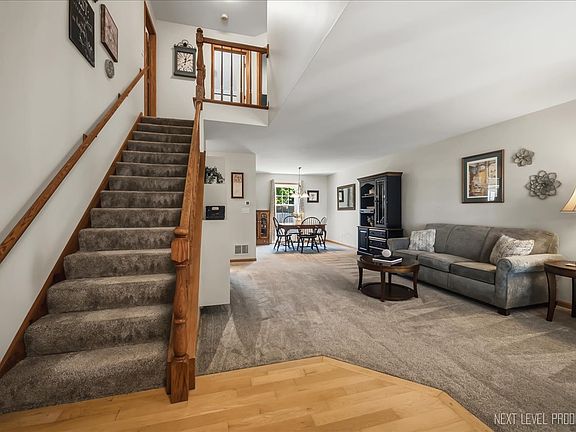 4th image of 675 Parker Ct