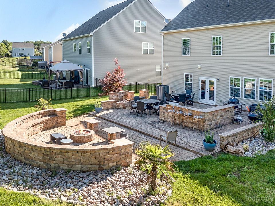 1st image of 7227 Agnew Dr #42