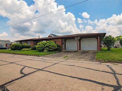700 Victoria Ave, Williamstown, WV, 26187