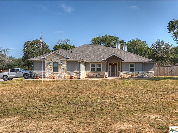 4th image of 104 Lisa Dawn Dr