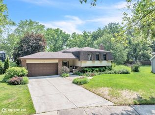 1213 Ryson Ct, Wheaton, IL 60189