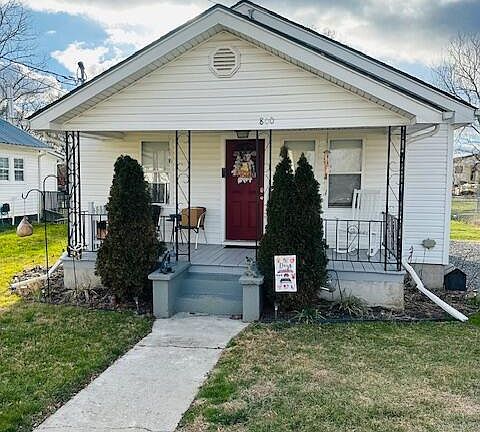 2nd image of 800 Montvue Ave
