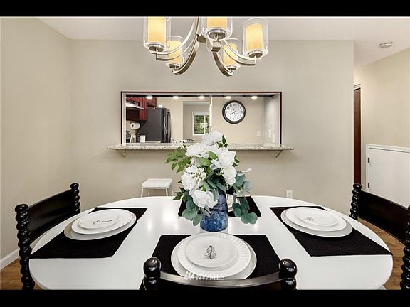 4th image of 14777 NE 50th Pl