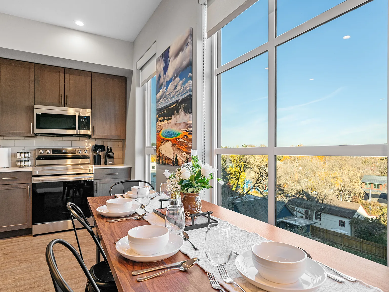 1 bed, 800 sqft, $2,800 — Photo 2
