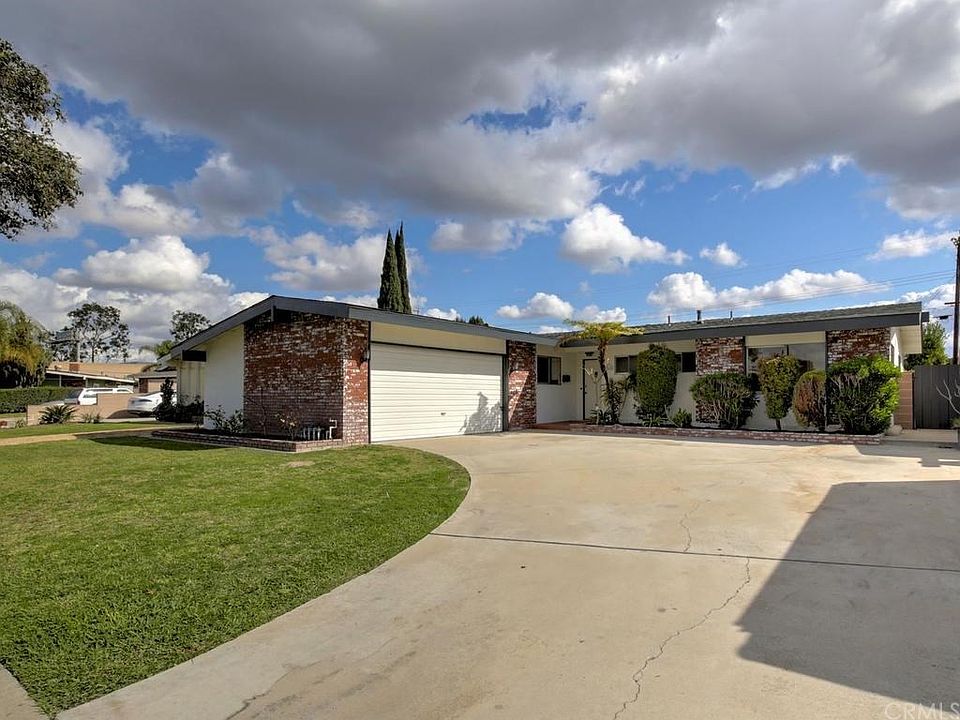 1st image of 7414 Blackhawk Cir