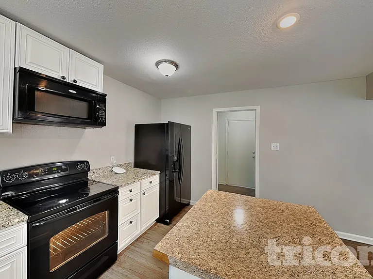 1242 Phil Oneil Dr — Photo 5